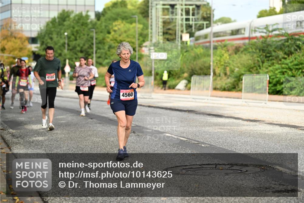 06.09.2026 - CURREX Alsterlauf Dr. Thomas Lammeyer http://msf.ph/oto/10143625 06.09.2026 10:14:25 Laufen 4102, 11, 4560 meine-sportfotos.de
