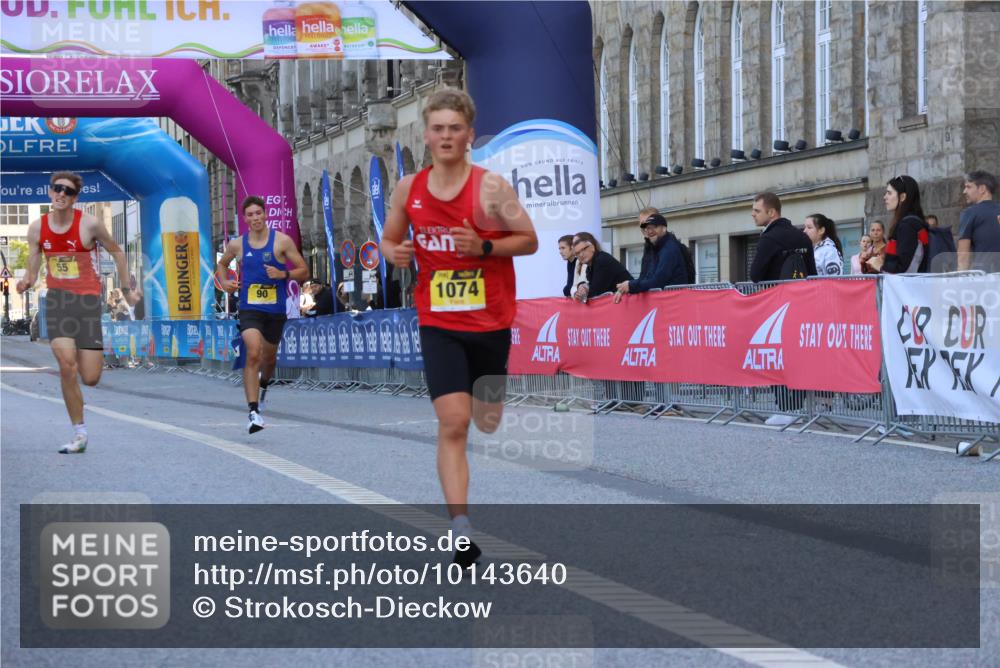 06.09.2026 - CURREX Alsterlauf Strokosch-Dieckow http://msf.ph/oto/10143640 06.09.2026 11:17:56 Ziel 51, 55, 67, 72, 90, 1074 meine-sportfotos.de