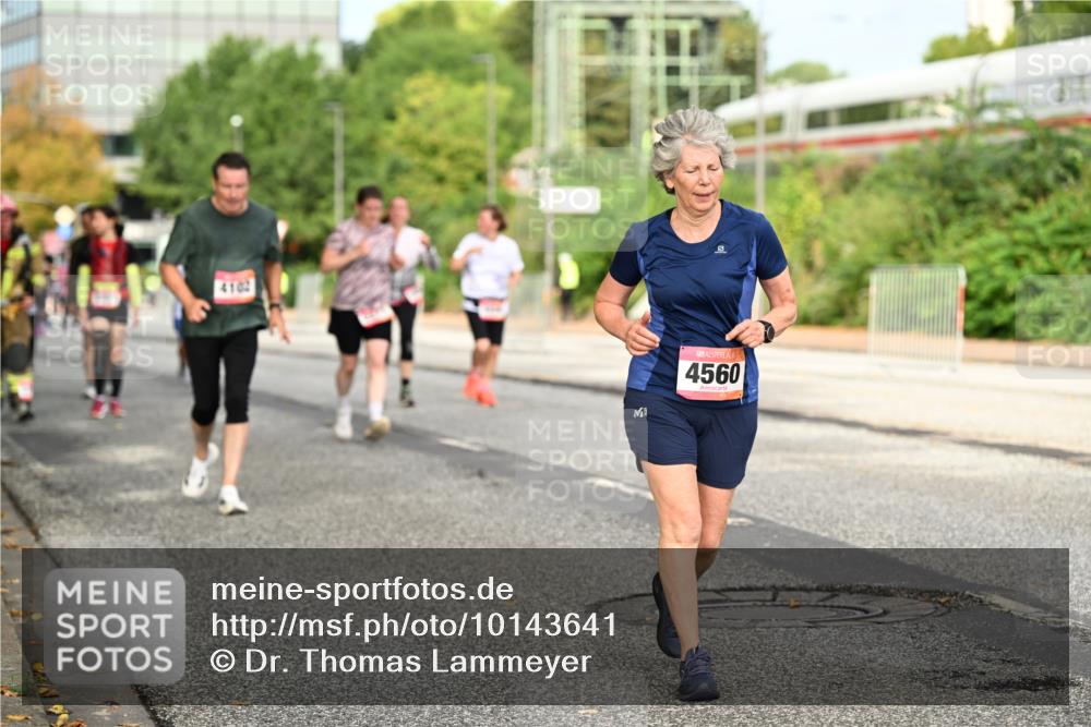 06.09.2026 - CURREX Alsterlauf Dr. Thomas Lammeyer http://msf.ph/oto/10143641 06.09.2026 10:14:26 Laufen 4102, 4560 meine-sportfotos.de