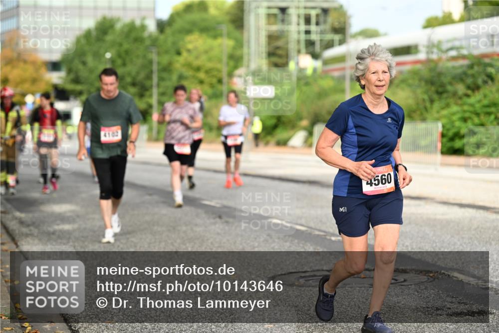 06.09.2026 - CURREX Alsterlauf Dr. Thomas Lammeyer http://msf.ph/oto/10143646 06.09.2026 10:14:27 Laufen 4102, 4560 meine-sportfotos.de