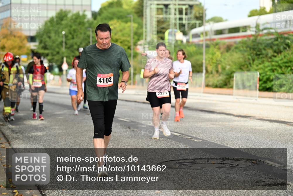 06.09.2026 - CURREX Alsterlauf Dr. Thomas Lammeyer http://msf.ph/oto/10143662 06.09.2026 10:14:29 Laufen 4102, 2271, 4406 meine-sportfotos.de