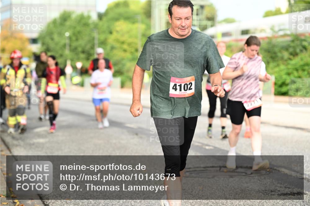 06.09.2026 - CURREX Alsterlauf Dr. Thomas Lammeyer http://msf.ph/oto/10143673 06.09.2026 10:14:30 Laufen 4102 meine-sportfotos.de
