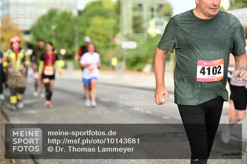06.09.2026 - CURREX Alsterlauf Dr. Thomas Lammeyer http://msf.ph/oto/10143681 06.09.2026 10:14:31 Laufen 4102 meine-sportfotos.de