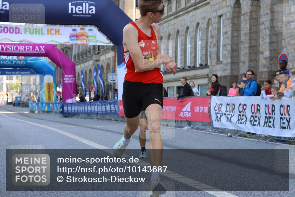 06.09.2026 - CURREX Alsterlauf Strokosch-Dieckow http://msf.ph/oto/10143687 06.09.2026 11:17:59 Ziel 55, 67, 72, 90, 1074 meine-sportfotos.de