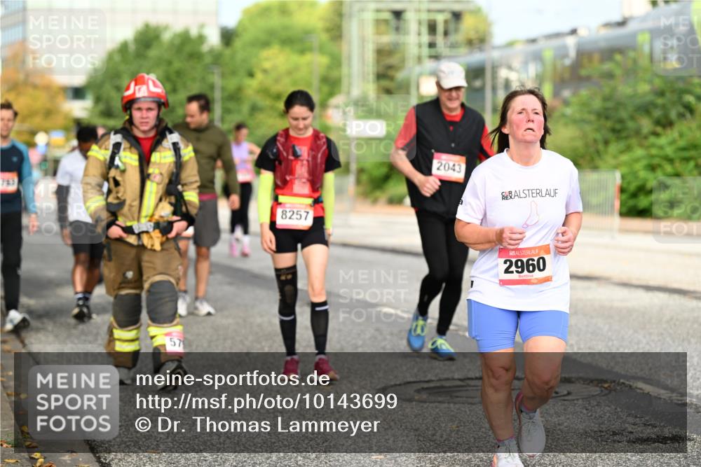 06.09.2026 - CURREX Alsterlauf Dr. Thomas Lammeyer http://msf.ph/oto/10143699 06.09.2026 10:14:36 Laufen 57, 8257, 2043, 2960 meine-sportfotos.de