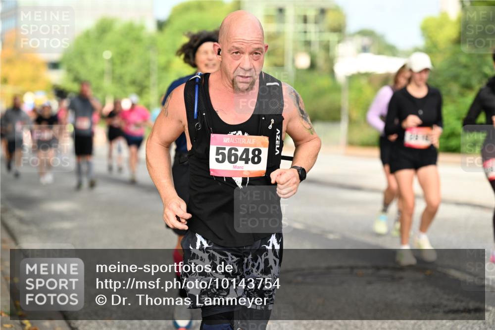 06.09.2026 - CURREX Alsterlauf Dr. Thomas Lammeyer http://msf.ph/oto/10143754 06.09.2026 10:14:46 Laufen 5648 meine-sportfotos.de