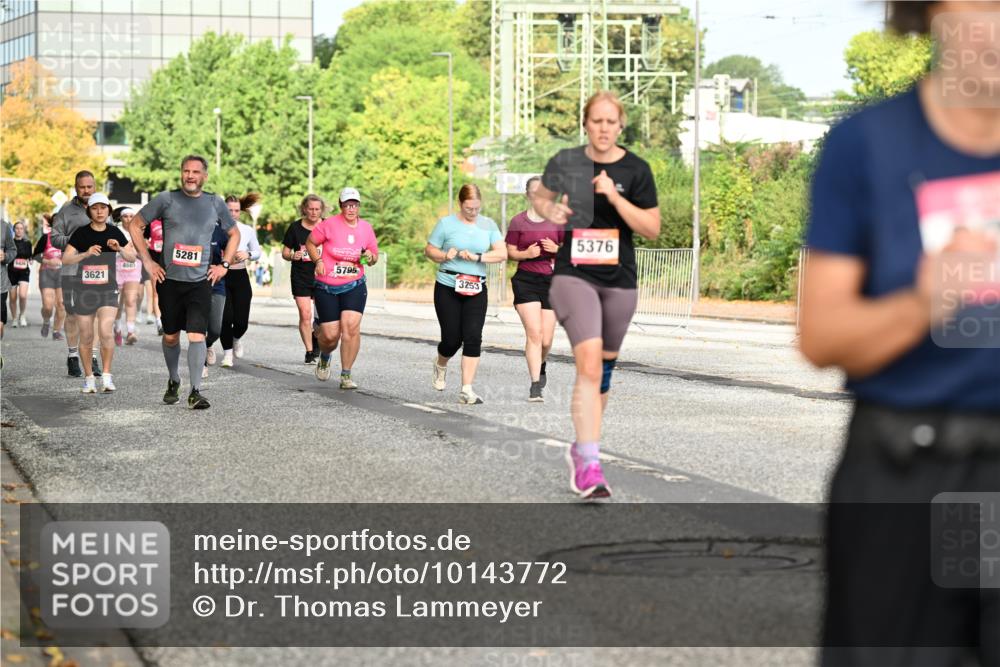 06.09.2026 - CURREX Alsterlauf Dr. Thomas Lammeyer http://msf.ph/oto/10143772 06.09.2026 10:14:48 Laufen 5281, 4665, 5795, 3621, 3253, 5376 meine-sportfotos.de