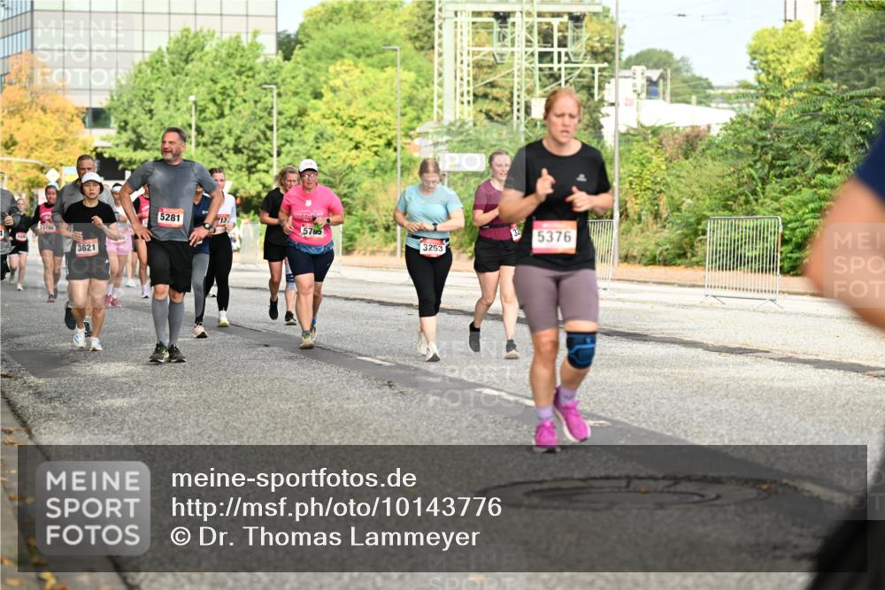 06.09.2026 - CURREX Alsterlauf Dr. Thomas Lammeyer http://msf.ph/oto/10143776 06.09.2026 10:14:49 Laufen 196, 3621, 5281, 5376, 5795, 3253 meine-sportfotos.de