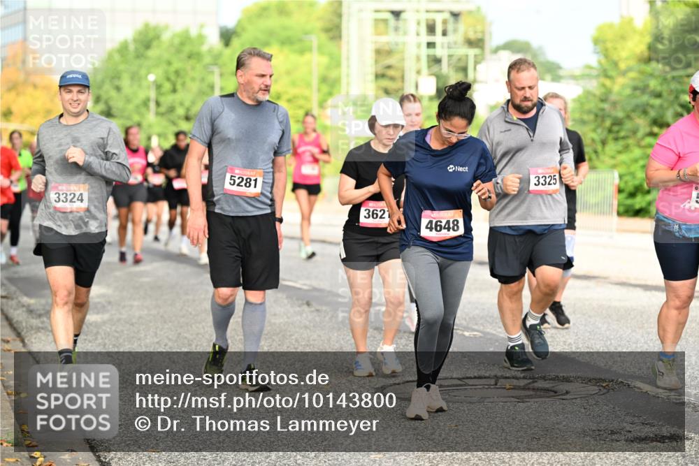 06.09.2026 - CURREX Alsterlauf Dr. Thomas Lammeyer http://msf.ph/oto/10143800 06.09.2026 10:14:54 Laufen 5281, 3324, 3621, 4648, 3325 meine-sportfotos.de
