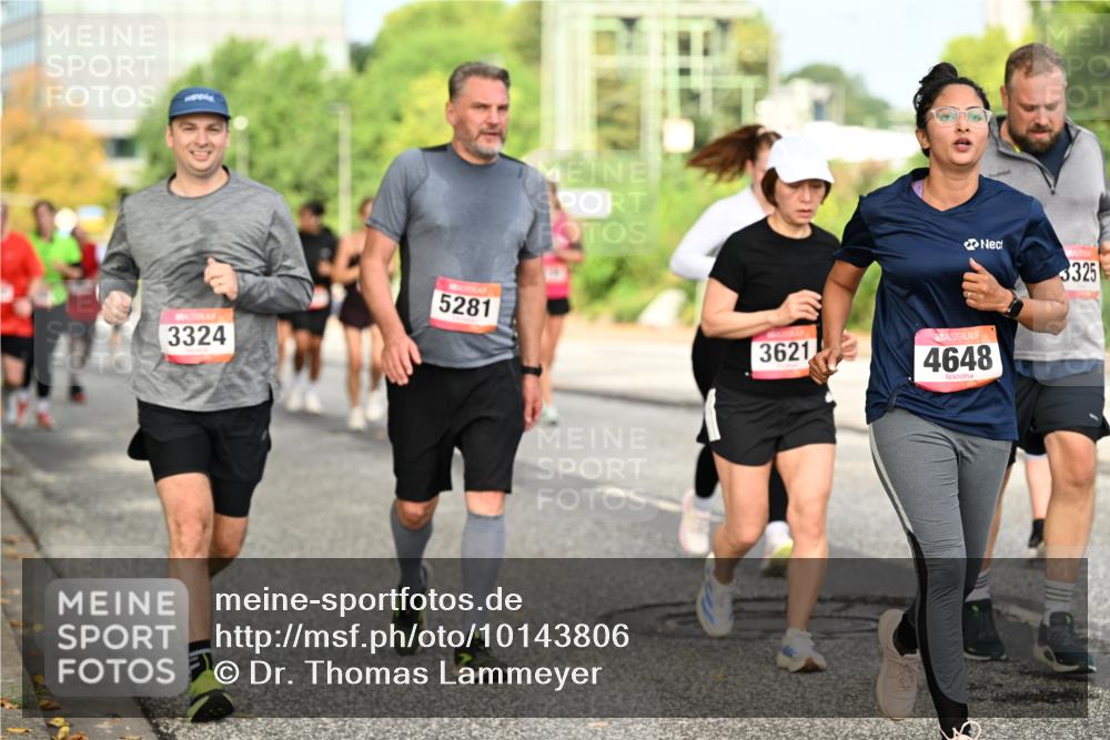 06.09.2026 - CURREX Alsterlauf Dr. Thomas Lammeyer http://msf.ph/oto/10143806 06.09.2026 10:14:55 Laufen 5281, 3324, 3621, 4648, 3325 meine-sportfotos.de