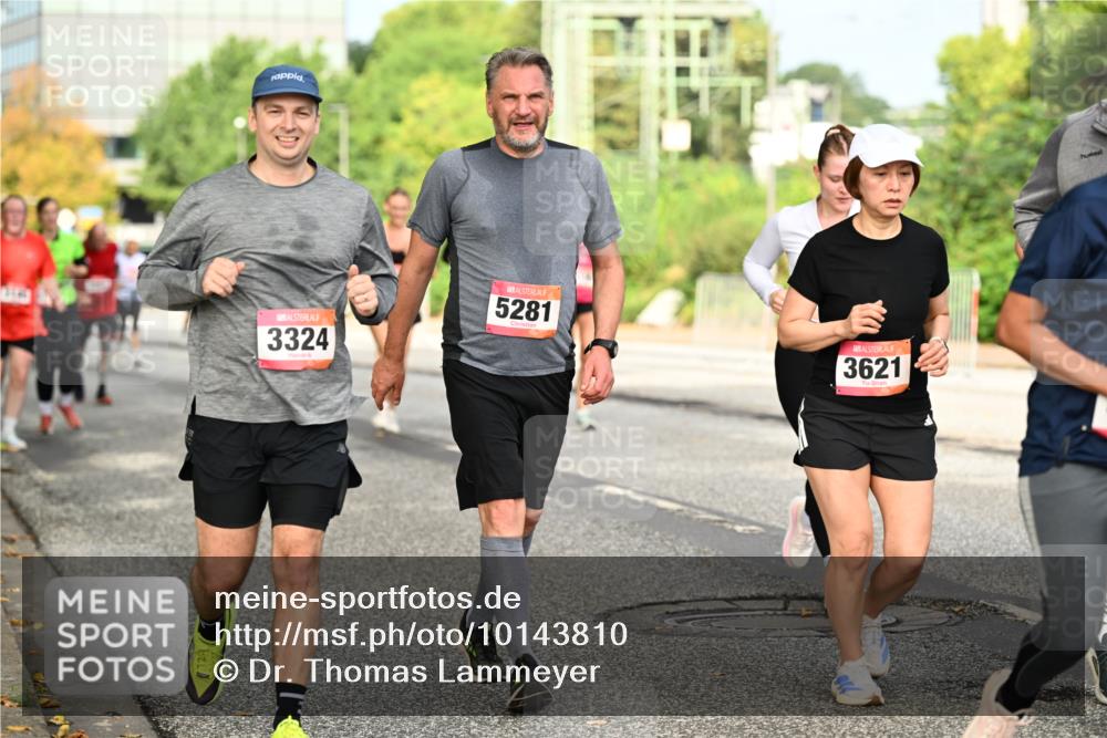 06.09.2026 - CURREX Alsterlauf Dr. Thomas Lammeyer http://msf.ph/oto/10143810 06.09.2026 10:14:56 Laufen 3324, 5281, 3621 meine-sportfotos.de