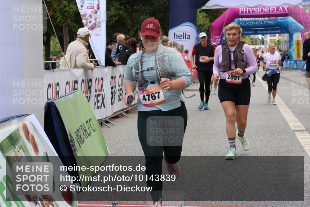 06.09.2026 - CURREX Alsterlauf Strokosch-Dieckow http://msf.ph/oto/10143839 06.09.2026 10:20:02 Ziel 2031, 2043, 2084, 2482, 2483, 3003, 3417, 4270, 4610, 4767, 5580, 5581 meine-sportfotos.de