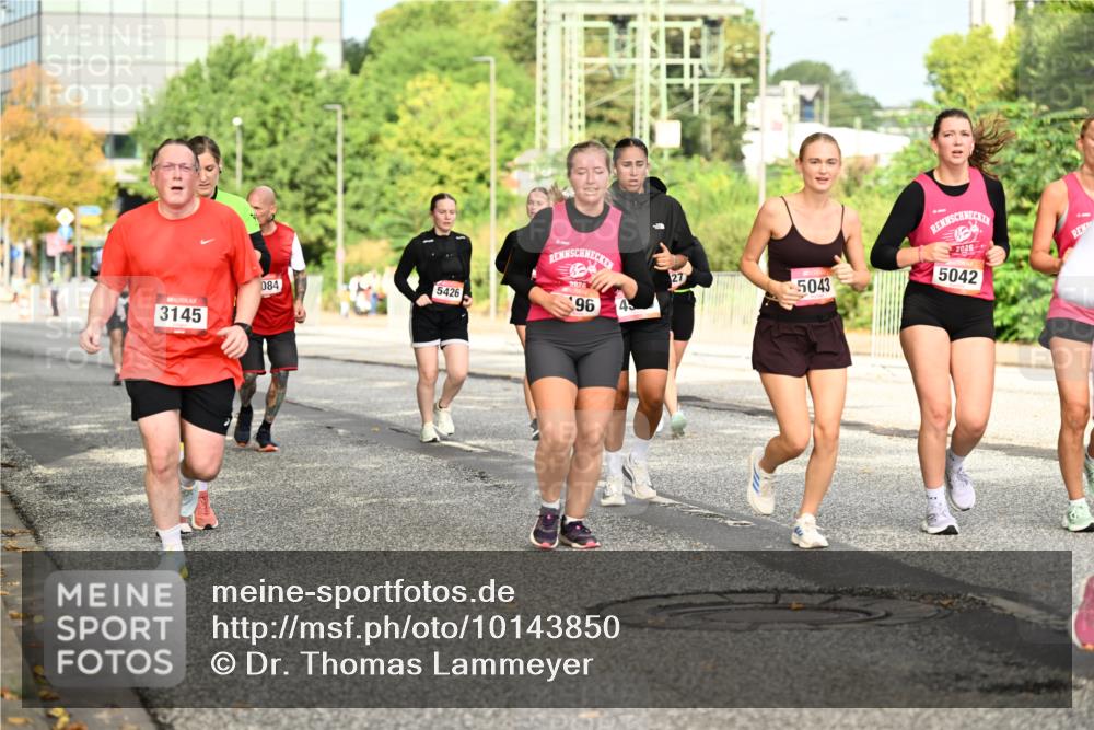 06.09.2026 - CURREX Alsterlauf Dr. Thomas Lammeyer http://msf.ph/oto/10143850 06.09.2026 10:15:00 Laufen 3145, 084, 5426, 2026, 27, 96, 5043, 2026, 5042 meine-sportfotos.de