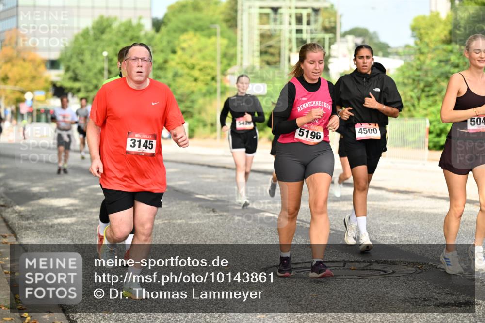 06.09.2026 - CURREX Alsterlauf Dr. Thomas Lammeyer http://msf.ph/oto/10143861 06.09.2026 10:15:01 Laufen 3145, 5426, 5196, 4500, 504 meine-sportfotos.de