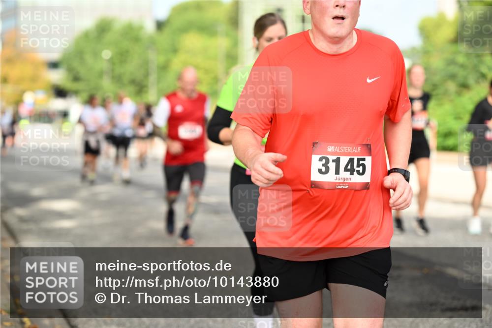 06.09.2026 - CURREX Alsterlauf Dr. Thomas Lammeyer http://msf.ph/oto/10143880 06.09.2026 10:15:03 Laufen 3145 meine-sportfotos.de