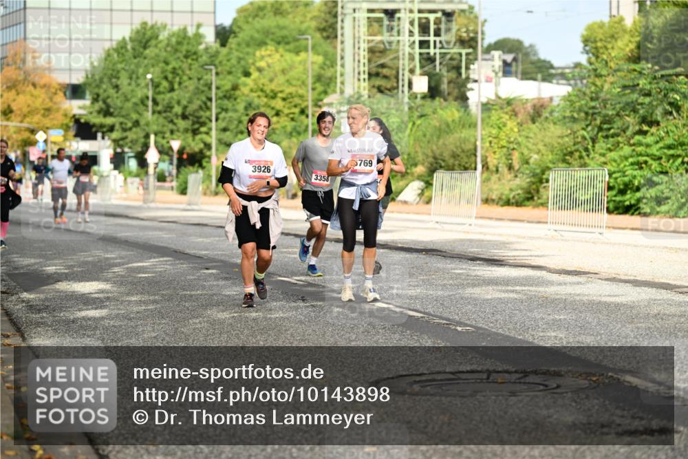 06.09.2026 - CURREX Alsterlauf Dr. Thomas Lammeyer http://msf.ph/oto/10143898 06.09.2026 10:15:08 Laufen 3926, 3358, 769 meine-sportfotos.de