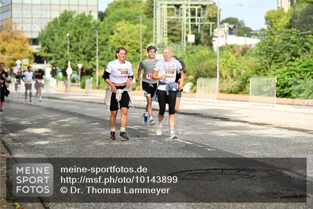 06.09.2026 - CURREX Alsterlauf Dr. Thomas Lammeyer http://msf.ph/oto/10143899 06.09.2026 10:15:08 Laufen 3926, 33, 3769 meine-sportfotos.de