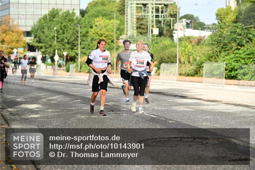 06.09.2026 - CURREX Alsterlauf Dr. Thomas Lammeyer http://msf.ph/oto/10143901 06.09.2026 10:15:08 Laufen 3926, 33, 3769, 54 meine-sportfotos.de