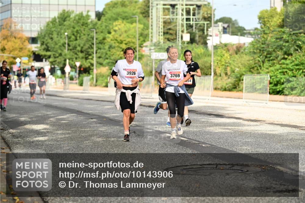 06.09.2026 - CURREX Alsterlauf Dr. Thomas Lammeyer http://msf.ph/oto/10143906 06.09.2026 10:15:08 Laufen 3926, 3769, 54 meine-sportfotos.de