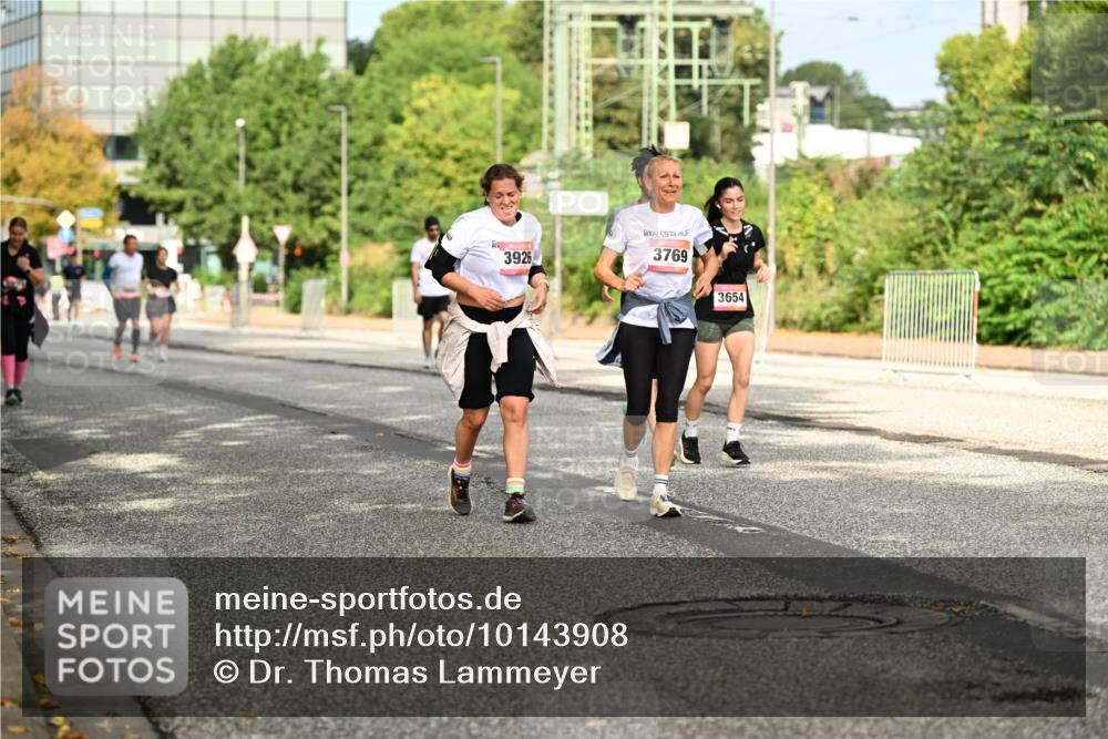 06.09.2026 - CURREX Alsterlauf Dr. Thomas Lammeyer http://msf.ph/oto/10143908 06.09.2026 10:15:09 Laufen 3926, 3769, 3654 meine-sportfotos.de