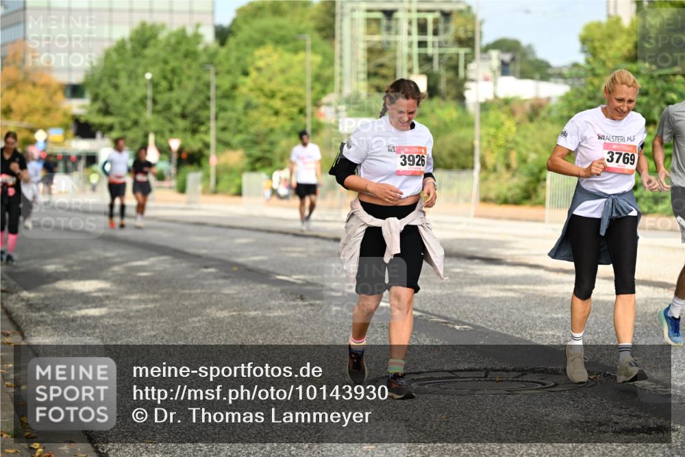 06.09.2026 - CURREX Alsterlauf Dr. Thomas Lammeyer http://msf.ph/oto/10143930 06.09.2026 10:15:11 Laufen 3926, 3769 meine-sportfotos.de