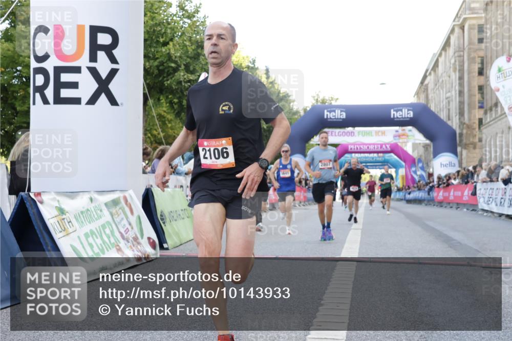 06.09.2026 - CURREX Alsterlauf Yannick Fuchs http://msf.ph/oto/10143933 06.09.2026 09:47:21 Ziel 2106, 2807, 4441, 4598, 4674, 5403, 5417, 5645, 6172 meine-sportfotos.de