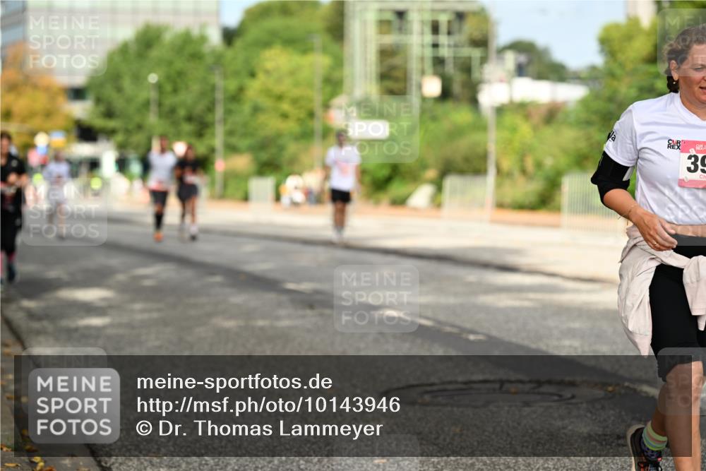 06.09.2026 - CURREX Alsterlauf Dr. Thomas Lammeyer http://msf.ph/oto/10143946 06.09.2026 10:15:13 Laufen 39 meine-sportfotos.de