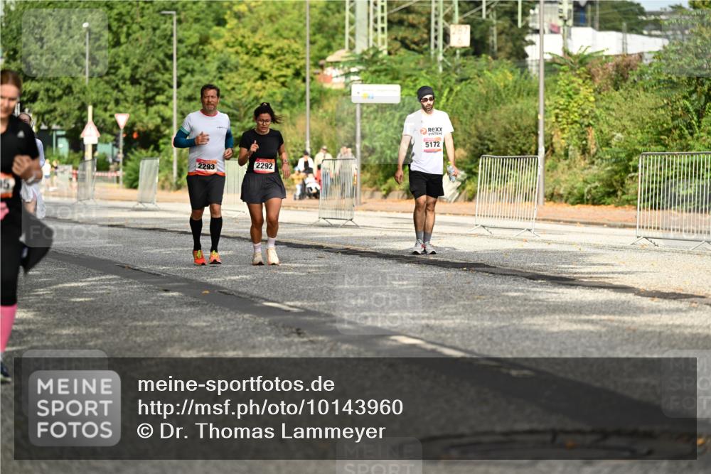 06.09.2026 - CURREX Alsterlauf Dr. Thomas Lammeyer http://msf.ph/oto/10143960 06.09.2026 10:15:16 Laufen 2292, 2293, 5172 meine-sportfotos.de