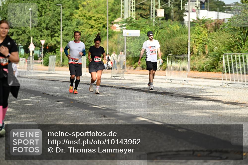 06.09.2026 - CURREX Alsterlauf Dr. Thomas Lammeyer http://msf.ph/oto/10143962 06.09.2026 10:15:16 Laufen 195, 2293, 2292, 5172 meine-sportfotos.de