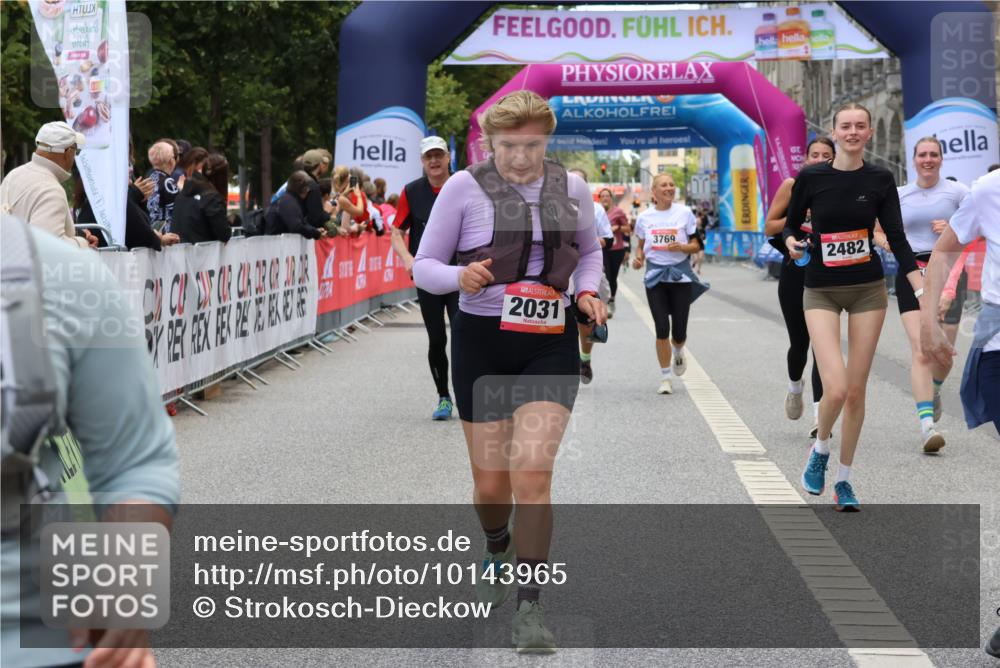 06.09.2026 - CURREX Alsterlauf Strokosch-Dieckow http://msf.ph/oto/10143965 06.09.2026 10:20:03 Ziel 2031, 2043, 2084, 2482, 2483, 3003, 3417, 3769, 3926, 4270, 4610, 4767, 5580, 5581 meine-sportfotos.de