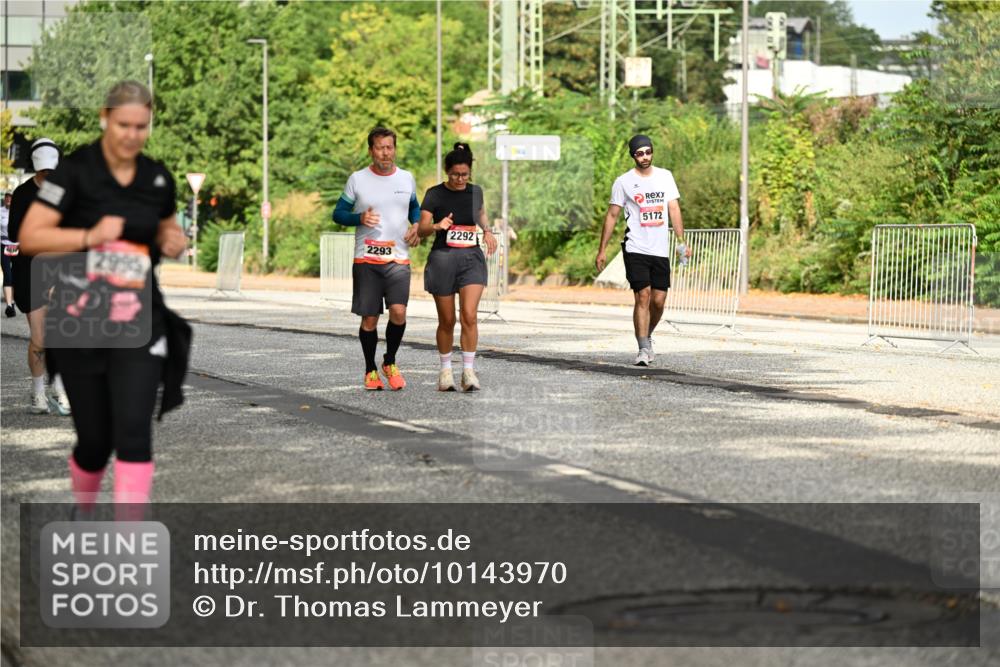 06.09.2026 - CURREX Alsterlauf Dr. Thomas Lammeyer http://msf.ph/oto/10143970 06.09.2026 10:15:17 Laufen 2293, 2292, 5172 meine-sportfotos.de