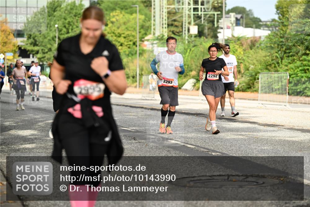 06.09.2026 - CURREX Alsterlauf Dr. Thomas Lammeyer http://msf.ph/oto/10143990 06.09.2026 10:15:20 Laufen 2293, 2292, 72 meine-sportfotos.de