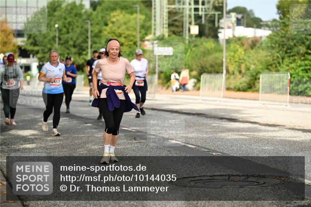 06.09.2026 - CURREX Alsterlauf Dr. Thomas Lammeyer http://msf.ph/oto/10144035 06.09.2026 10:15:29 Laufen 417 meine-sportfotos.de