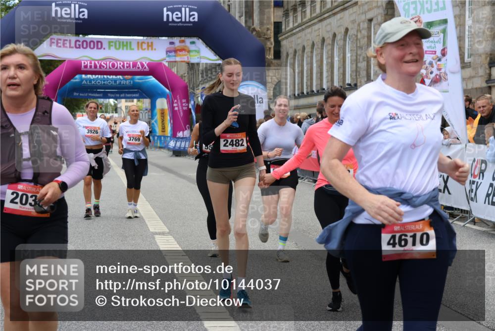 06.09.2026 - CURREX Alsterlauf Strokosch-Dieckow http://msf.ph/oto/10144037 06.09.2026 10:20:04 Ziel 2031, 2043, 2482, 2483, 3417, 3769, 3926, 4270, 4610, 4767, 5580, 5581 meine-sportfotos.de