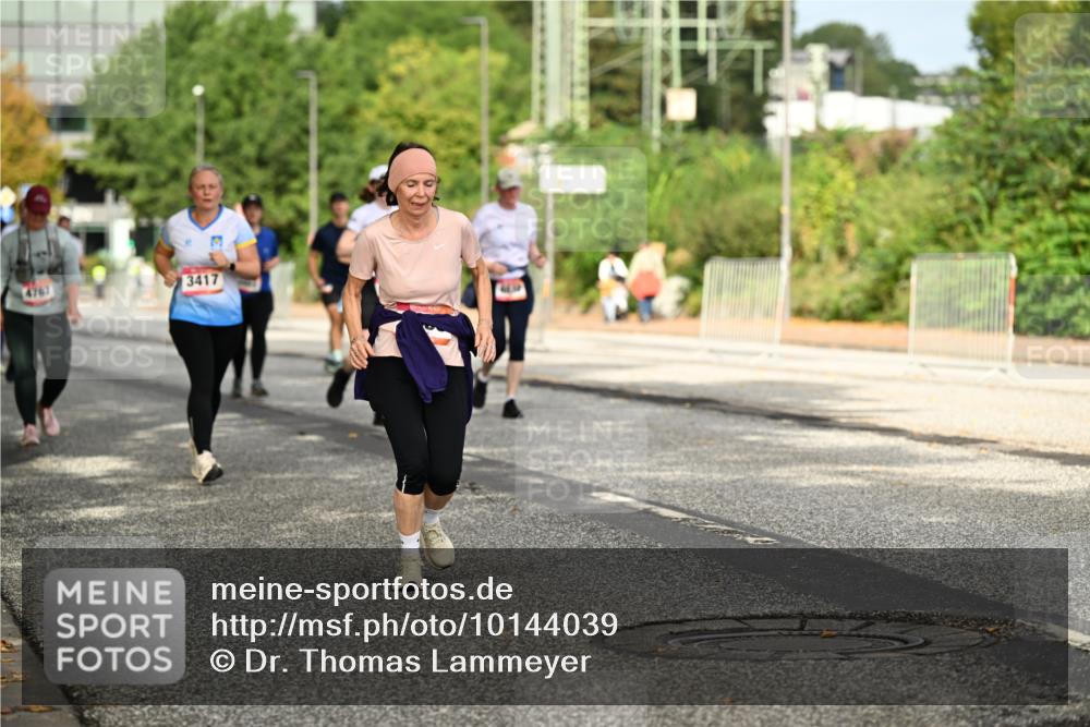 06.09.2026 - CURREX Alsterlauf Dr. Thomas Lammeyer http://msf.ph/oto/10144039 06.09.2026 10:15:29 Laufen 4767, 3417 meine-sportfotos.de