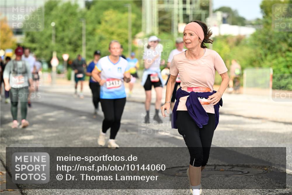 06.09.2026 - CURREX Alsterlauf Dr. Thomas Lammeyer http://msf.ph/oto/10144060 06.09.2026 10:15:31 Laufen 3417 meine-sportfotos.de