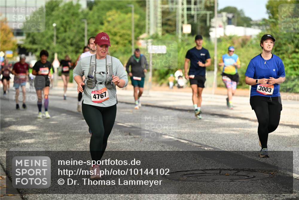 06.09.2026 - CURREX Alsterlauf Dr. Thomas Lammeyer http://msf.ph/oto/10144102 06.09.2026 10:15:36 Laufen 4767, 3003 meine-sportfotos.de