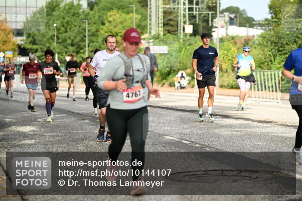 06.09.2026 - CURREX Alsterlauf Dr. Thomas Lammeyer http://msf.ph/oto/10144107 06.09.2026 10:15:36 Laufen 2572, 5305, 4767 meine-sportfotos.de