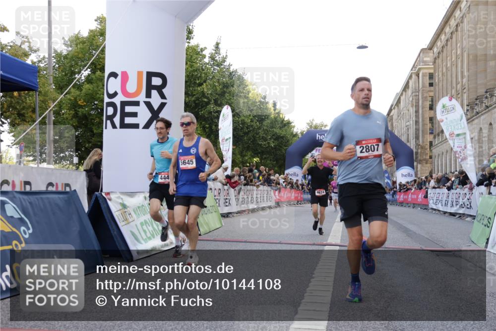 06.09.2026 - CURREX Alsterlauf Yannick Fuchs http://msf.ph/oto/10144108 06.09.2026 09:47:23 Ziel 2106, 2807, 4441, 4598, 4674, 4863, 5389, 5645, 5729, 6021, 6172 meine-sportfotos.de
