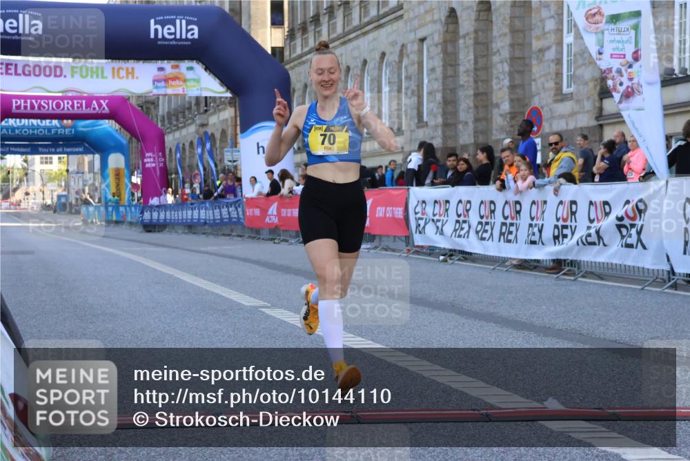 06.09.2026 - CURREX Alsterlauf Strokosch-Dieckow http://msf.ph/oto/10144110 06.09.2026 11:20:20 Ziel 70 meine-sportfotos.de