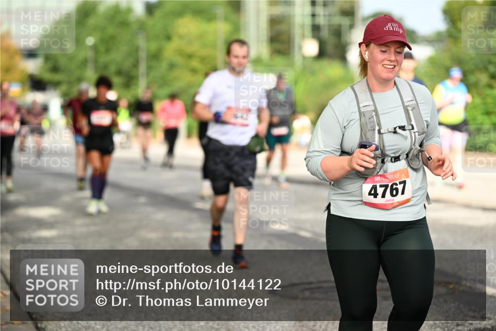 06.09.2026 - CURREX Alsterlauf Dr. Thomas Lammeyer http://msf.ph/oto/10144122 06.09.2026 10:15:38 Laufen 4767 meine-sportfotos.de