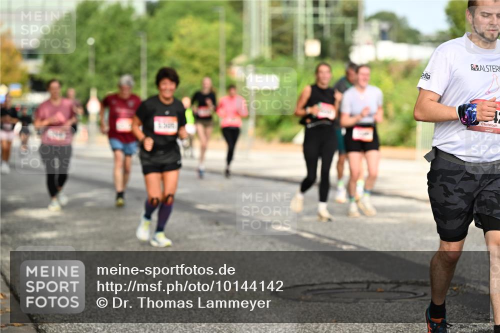 06.09.2026 - CURREX Alsterlauf Dr. Thomas Lammeyer http://msf.ph/oto/10144142 06.09.2026 10:15:40 Laufen  meine-sportfotos.de