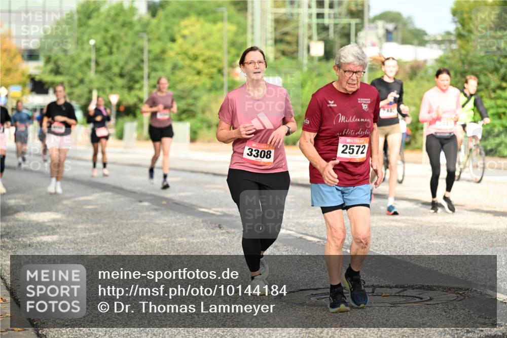 06.09.2026 - CURREX Alsterlauf Dr. Thomas Lammeyer http://msf.ph/oto/10144184 06.09.2026 10:15:44 Laufen 3308, 10, 2572 meine-sportfotos.de