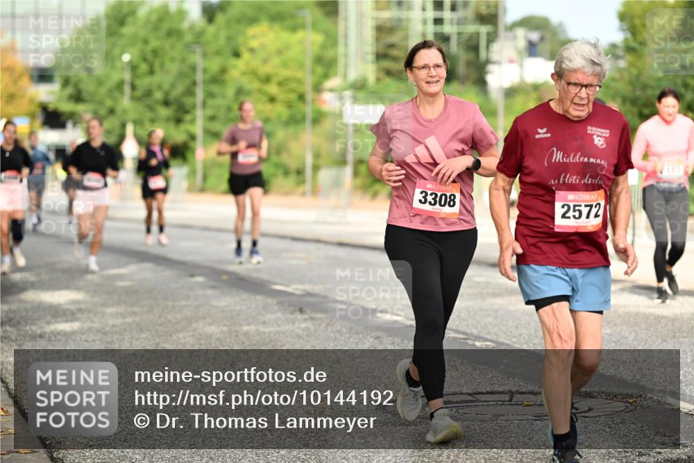 06.09.2026 - CURREX Alsterlauf Dr. Thomas Lammeyer http://msf.ph/oto/10144192 06.09.2026 10:15:45 Laufen 3308, 19, 2572 meine-sportfotos.de