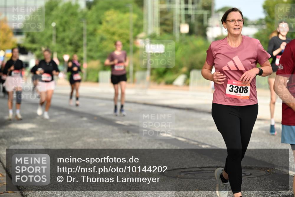 06.09.2026 - CURREX Alsterlauf Dr. Thomas Lammeyer http://msf.ph/oto/10144202 06.09.2026 10:15:46 Laufen 3308 meine-sportfotos.de