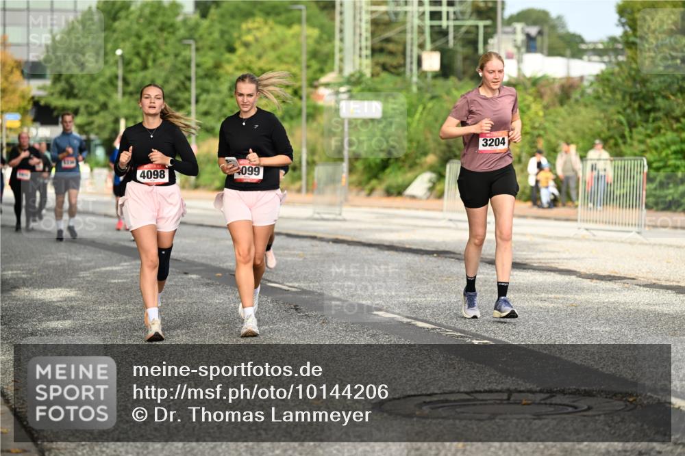 06.09.2026 - CURREX Alsterlauf Dr. Thomas Lammeyer http://msf.ph/oto/10144206 06.09.2026 10:15:49 Laufen 3204, 4098, 099 meine-sportfotos.de