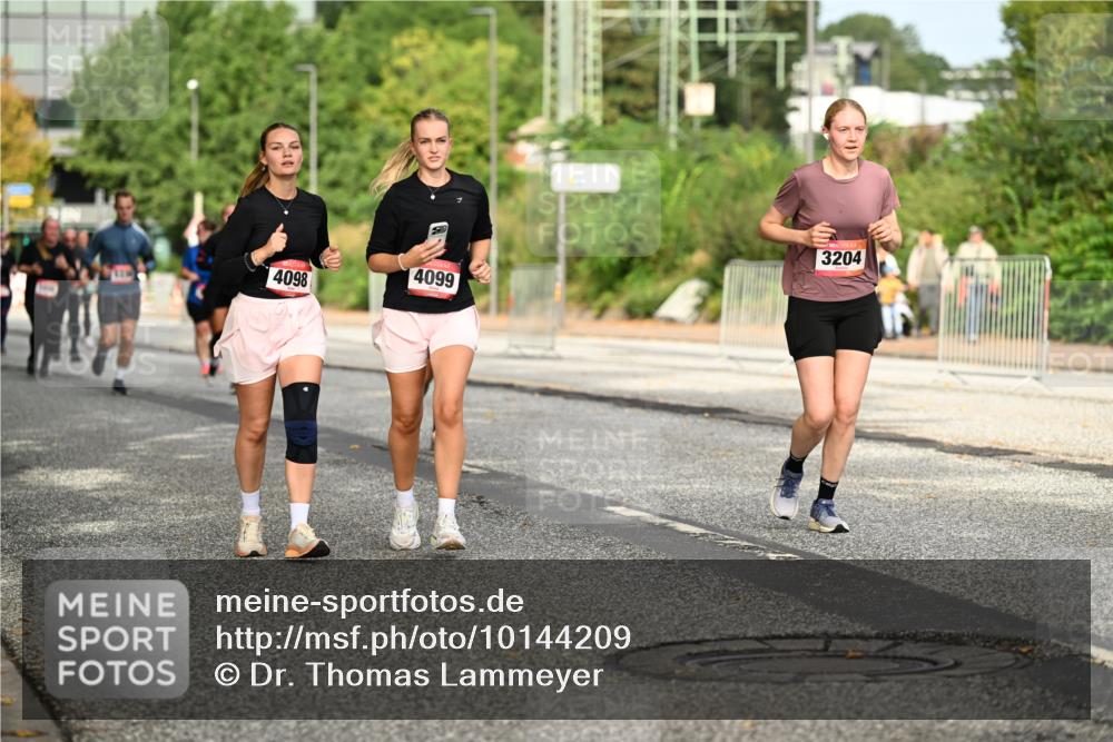 06.09.2026 - CURREX Alsterlauf Dr. Thomas Lammeyer http://msf.ph/oto/10144209 06.09.2026 10:15:49 Laufen 3204, 4099, 4098 meine-sportfotos.de
