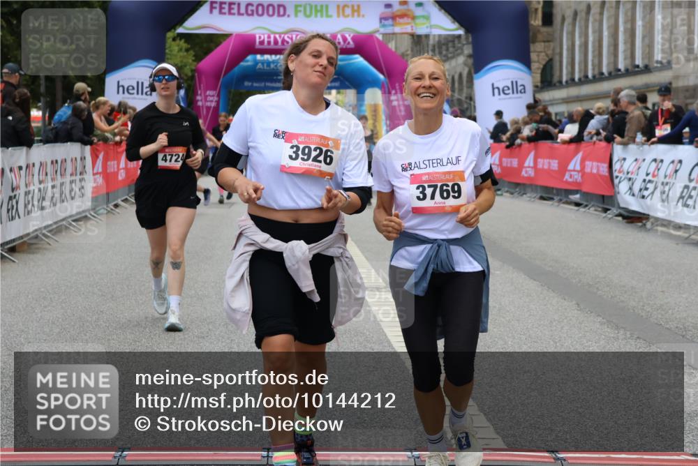 06.09.2026 - CURREX Alsterlauf Strokosch-Dieckow http://msf.ph/oto/10144212 06.09.2026 10:20:09 Ziel 2031, 2043, 2482, 2483, 3204, 3308, 3769, 3926, 4270, 4610, 4724, 5580, 5581 meine-sportfotos.de