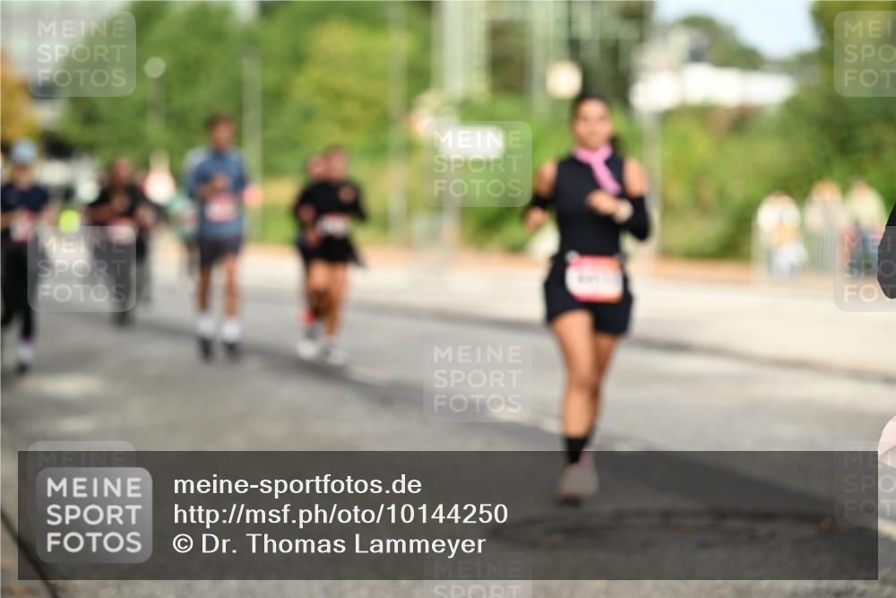 06.09.2026 - CURREX Alsterlauf Dr. Thomas Lammeyer http://msf.ph/oto/10144250 06.09.2026 10:15:54 Laufen  meine-sportfotos.de