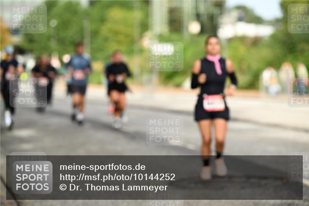 06.09.2026 - CURREX Alsterlauf Dr. Thomas Lammeyer http://msf.ph/oto/10144252 06.09.2026 10:15:54 Laufen  meine-sportfotos.de